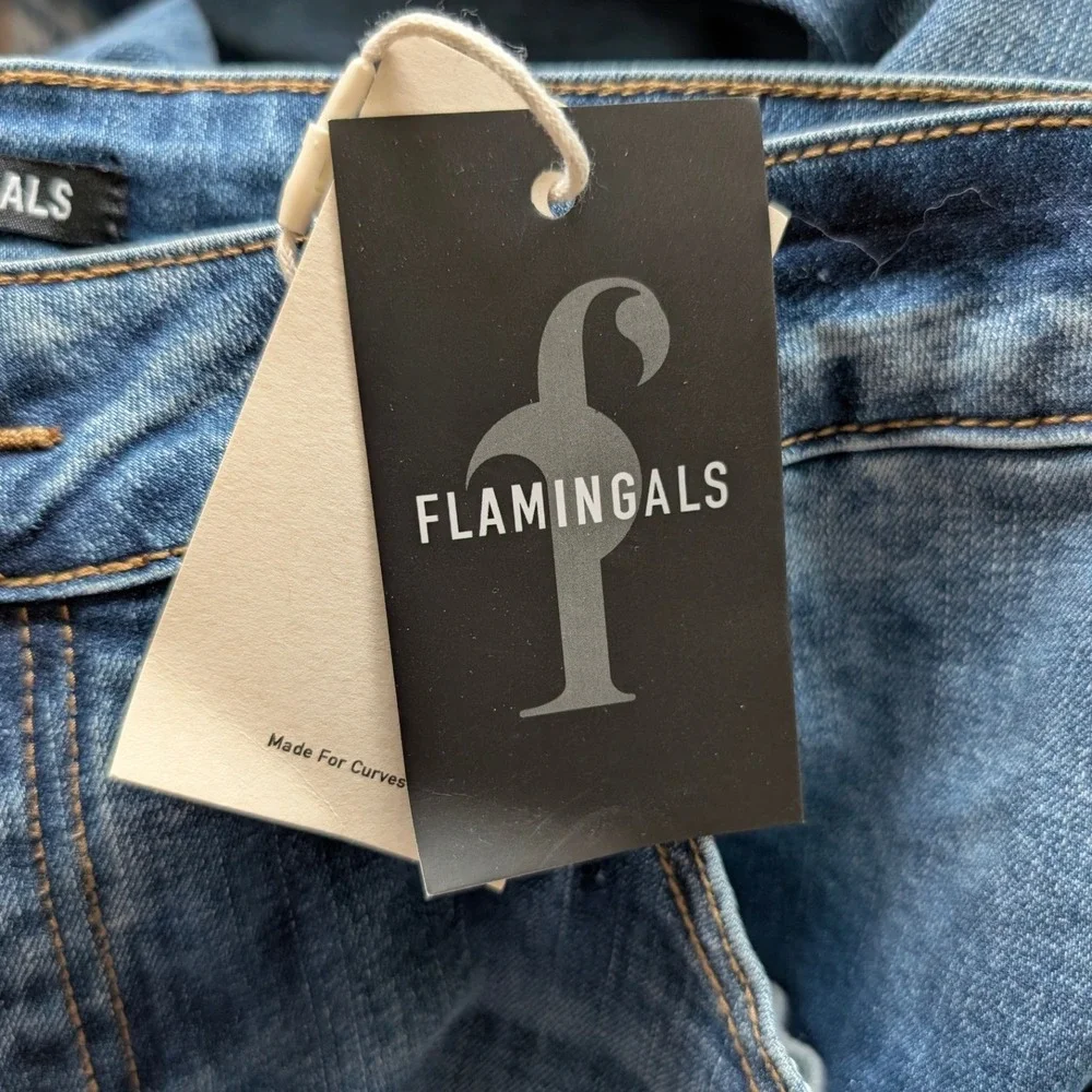 Flamingals Mide Rise Straight Leg Embroidered Hem Jeans Blue Size L NWT